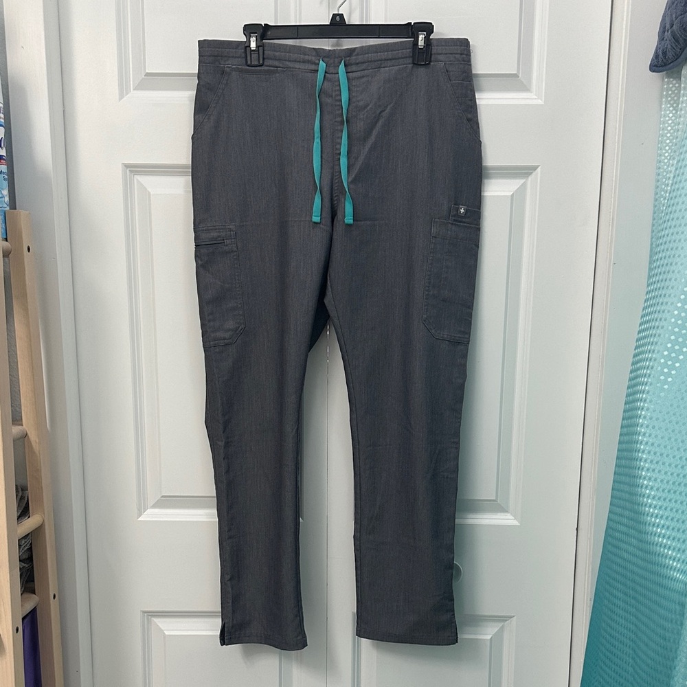 FIGS Women’s Technical Collection Graphite Gray Scrub Pants